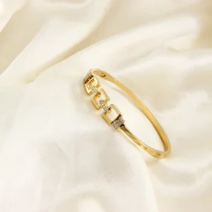14K Gold Plated Stainless Steel Square Zircon Bangle Claw Setting for Unisex Hypoallergenic