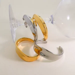 18K Gold Plated Chunky Glossy Bangle Stainless Steel Bracelet