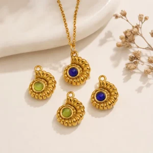 18K Gold Plated Stainless Steel Seashell Pendant Charm, Vintage Ocean Shell Necklace Charm for DIY Jewelry Making