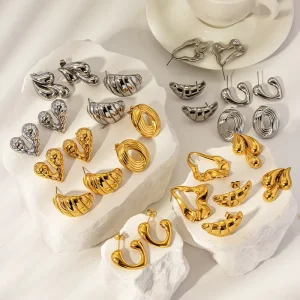 18K PVD Gold Stainless Steel Texture Heart Shaped Multi Designs Simple Horn Croissant Stud Earrings for Women