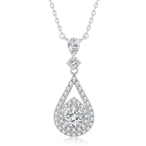 18k Gold Lab Grown Diamond Necklace with Halo Setting Round Brilliant Cut for Luxury Engagement Necklace