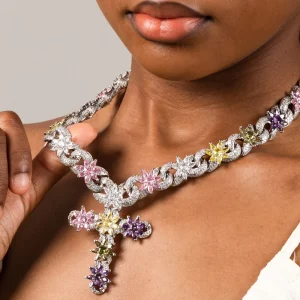 18k Gold Plated Luxury Punk Cross Necklace New Zircon Design Cross Flower Chain Diamond Main Brass Gift