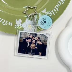 2Pcs Kpop Jungkook V RM Jimin Hot Idols Acrylic Keyring J Hope Jin Suga Personality Name Tag Keychain Backpack Decor Fans Gift