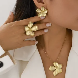 3pcs set 18K Gold Plated Metal Alloy Big Flower Pendant Choker Necklace Earring Set for Women Sweet Flower Jewelry Set