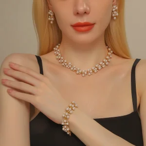 4-Piece Women’s Fashion Jewelry Set Earrings Necklaces Bracelets