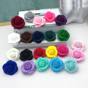 5CM Designer’s Rose-Scented Fabric Brooch Camellia Corsages with Elegant Fashion Brooches for Women