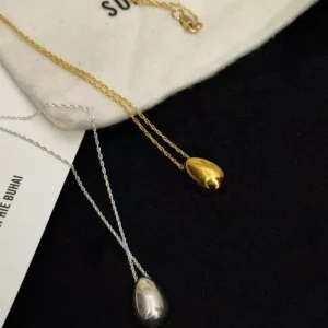 925 Silver Droplet Shaped Pendant Necklace Fashionable Smooth Silver Egg Necklace Versatile for Women