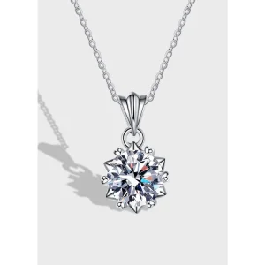 925 Sterling Silver Zircon Necklace for Women High Quality Fashionable Snowflake Pendant Collarbone Chain Parties Anniversaries