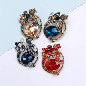 Accessories Luxury Acrylic Brooch Pin Flower Brooches for Clothes Decoration