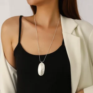 Alloy Waterdrop Inlaid Geometric Pendant Fashionable and Versatile Necklace Set for Women Everyday Wear