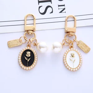 Artificial Pearl Rose Keychain Metal Hangtag Pendant for Women Earphone Purse Bag Key Holder Accessories Gift