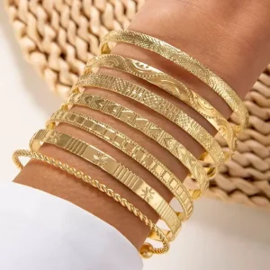 B13 7 Pcs Set Punk Gold Color Bracelets Streetwear Goth Heart Prints Metal Design Open Bangle Fashion Jewelry for Women Gifts