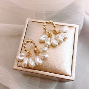 Baroque Pearl Earrings for Women Elegant Pendant Jewelry Versatile and Trendy