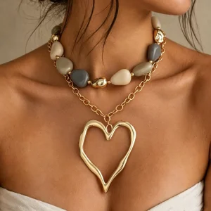 Bohemian Irregular Women’s Resin Beaded Necklace with Exaggerated Large Metal Heart Pendant Accessory