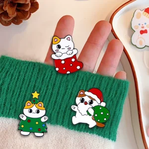 Bulk Cute Christmas Zinc Alloy Pins Brooches Custom Enamel Logo Custom Color Gift Metal Decoration Christmas Pin