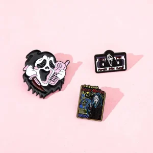 China Factory Ghost Bones Lapel Angel Masonic Pins Zinc Alloy Craft Enamel Black White Christmas New Year National Day