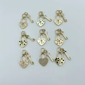 Classic Style Pendant Heart Pendant Diy Bracelet and Necklace Accessory Metal Accessories for Bags and Clothing