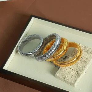 Colorfast Threaded Spring Elastic Bangle Stainless Steel Fashion Wrist Ornament for Street Trend Styling