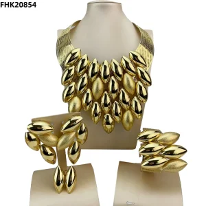 Costume Fashion Dubai Jewelry Luxury High Quality Gold Plated Ladies Jewelry Sets for Women