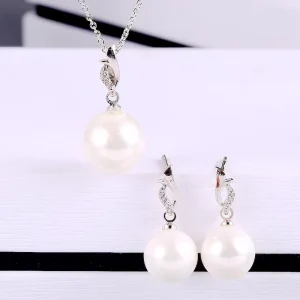 Costume Jewelry Freshwater Pearl Pendant Necklace