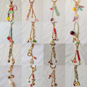 Creative Fashionable Women Cute Customizable Trendy Keychain and Bag Charm Interchangeable Pendant Crystal Key Chains