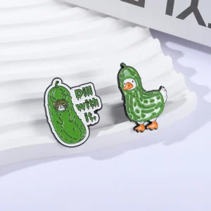 Creative Pickled Duck and Cat Brooch Enamel Pin Custom Dill with It Pickle Hat Cat Brooches Bag Lapel Badge Fashion Jewelry Gift