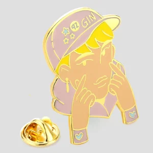 Creative Staff Name Enamel Pin Honor Gold Emblem Lapel Pins Custom School Badge Brooch Commemoration Gift Metal Badge Pin