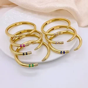 Cross border European and American New Bracelet Internet Celebrity Fashion Temperament Light Luxury High end Color