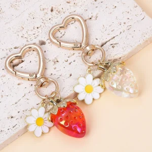 Cross border Iron Yiwu Sunflower Strawberry Keychain Creative Heart Charm Sweet Strawberry Daisy Bag Pendant Key Chain Ornament