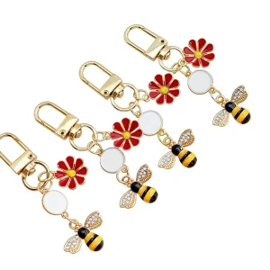 Cross border New Daisy Diamond Color Bee A-Z Trend Electroplated Fresh & Sweet Keychain Bag Zipper Alloy Pendant Gift