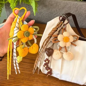 Cross-border New-style Original Handmade Knitted Wool-ball Flower Bag Charm Keychain Girly Decoration for Schoolbags China-made