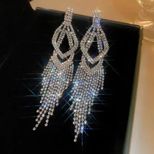 Cross border Women’s Iron Silver Needle Zircon Flower Tassel Stud Earrings Fashionable Elegant Luxury High End Sophistication