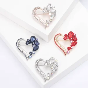 Crystal Heart Shaped Diamond Studded Alloy Brooch Corsage Pin Fashionable Japanese Korean Style Women’s Suits Shirts