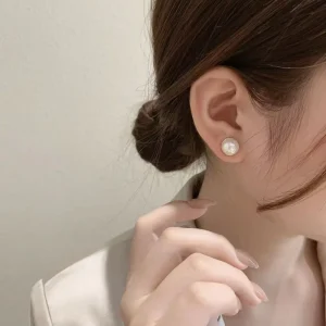 Crystal Pearl Magnetic Stud Earrings Non Piercing Acupressure Fashion Jewelry for Women and Men Gift