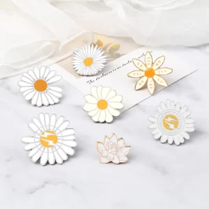 Custom Badges Kids Clothes Fashion Cartoon Brooch Pins Women Flower Enamel Pin Gift