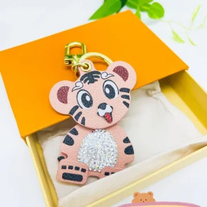Custom Car Leather Cartoon Key Chain Women Bag Charms Wristlet Key Ring Designer Luxury Leather Keychains