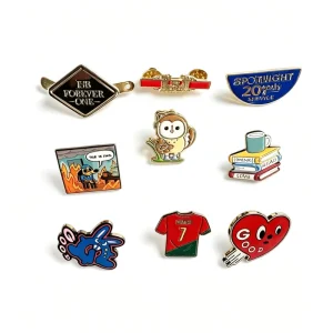 Custom Dual Tone Zinc Alloy Holiday Festive Metal Badge & Brooch Irregular Shape for Wedding Favor and Festival Gifts