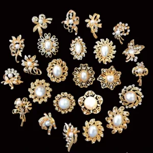 Custom Fashion Jewelry Brooches Crystal Rhinestone Pearl Pins Elegant Designer Accessories for Women Men Trend