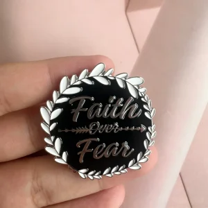 Custom Free Design Enamel Lapel Pins Flower Metal Badge Gift Pin Brooch Custom Soft Enamel Pin for Fashion Accessory Decoration