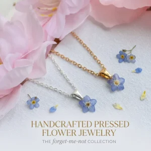 Custom Handmade Pressed Real Flower Jewelry Stainless Steel Blue Forget Me Not Dried Flower Resin Pendant Necklace for Women