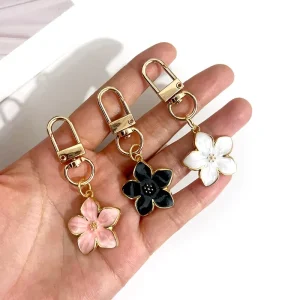 Custom Logo 3D Metal Flower Enamel Keychain Cute Small Flower Bag Charm Zinc Alloy Handbag Pendant