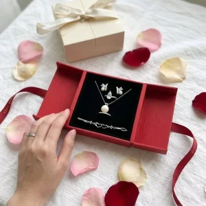 Custom Logo Luxury Wedding Jewelry Box Gate Fold Ribbon Tie 4 Piece Pearl Set Gift Packaging Ring Earrings Necklace Bracelet