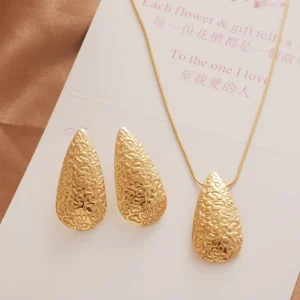 Custom Luxury Women Gold Hammered Texture Teardrop Statement Stud Earrings Fashion 316L Stainless Steel Retro Daily Jewelry