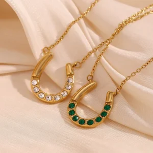 Custom Luxury Women Gold Lucky Horseshoe Zircon Pendant Necklace 316L Stainless Steel Cable Chain Vintage Daily Charm Jewelry