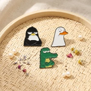 Custom Metal Logo Badge Soft Enamel Silk Screen Anime Cute Kawaii Chibi Cartoon Character Enamel Pin Brooch Birthday Party