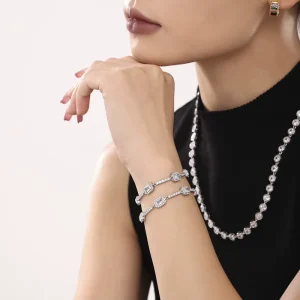 Customized 18k Gold Plated Stainless Steel Luxury Zircon Fashion Jewelry Bracelets for Women