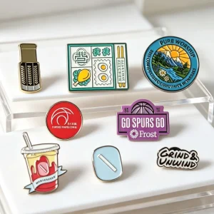 Customized Design Soft Enamel Brooch Personalized logo Metal Soft Enamel Badge Brooch Clothing Accessories Souvenir