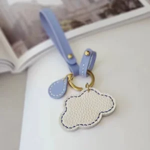 Cute Cloud Shape Key Chain Fashion Leather Keychain for Purse PU Leather Key Ring Gifts for Women Men