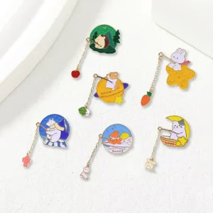 Cute Japanese style Cartoon Animal Metal Badges Cat Rabbit Fox Brooch Pins for Clothing and Backpack Decorative Accessories