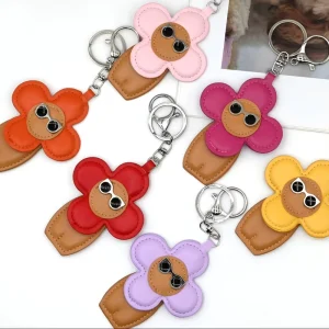 Cute PU Leather Flower Keychain With Mini Sunglasses Decor Floral Bag Pendant Charm Car Keyring for Women